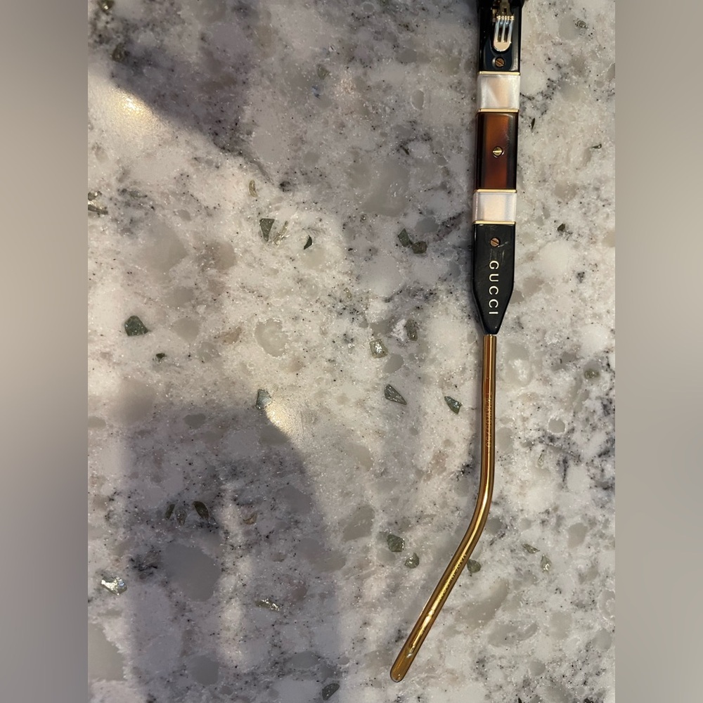 Gucci Sunglasses - Picture 4 of 8